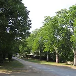 Chateau De Liviers Lyas