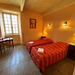 Chateau De Liviers Bed and Breakfast *