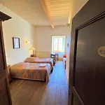 Chateau De Liviers Lyas