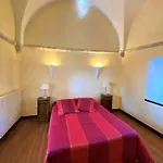 Chateau De Liviers Bed and Breakfast *