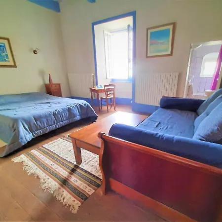 Bed and Breakfast Chateau De Liviers